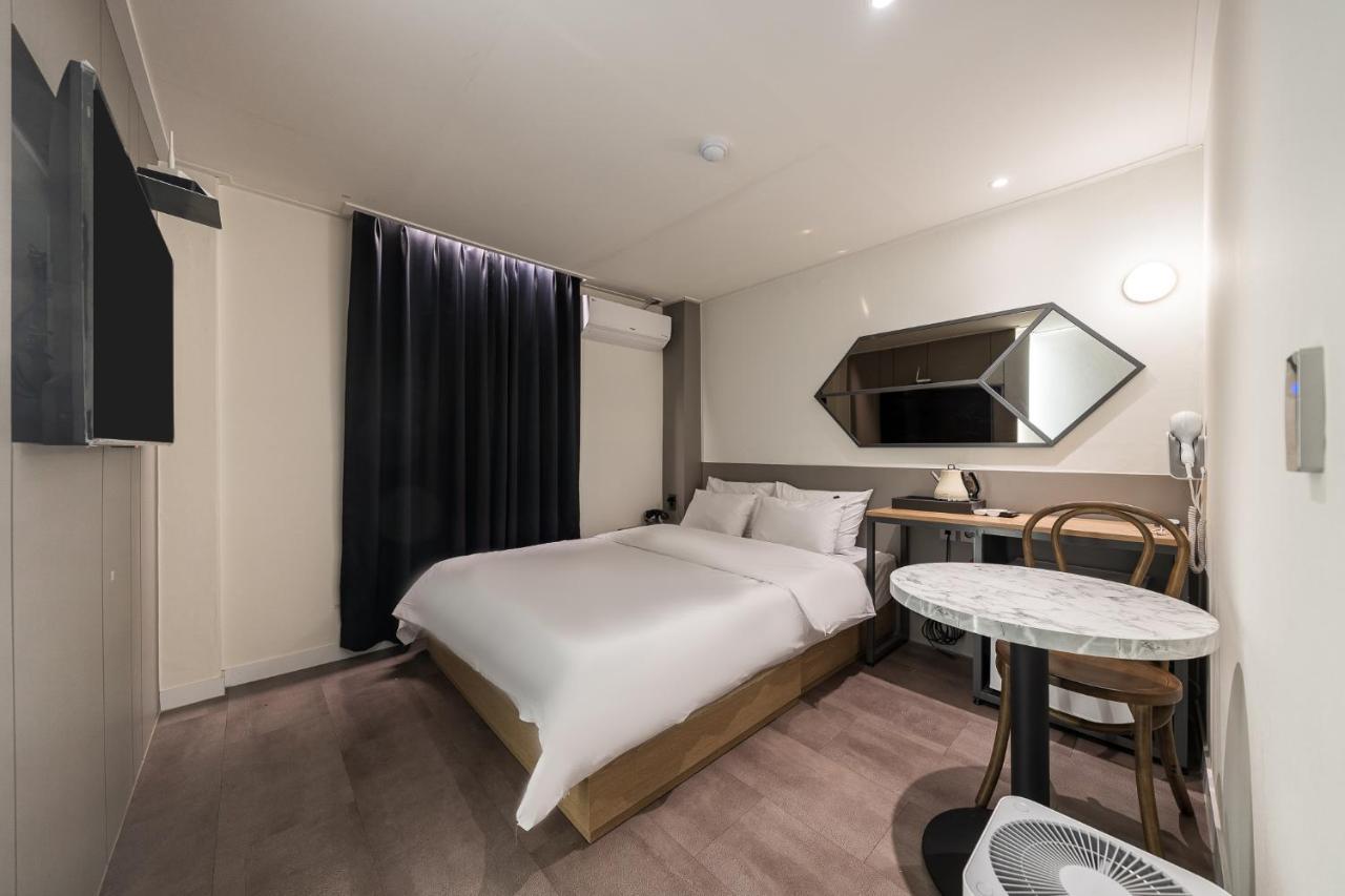 Greaten Hotel *